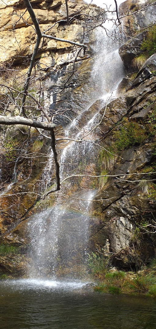 Keramoti - Rutsuna Wasserfall